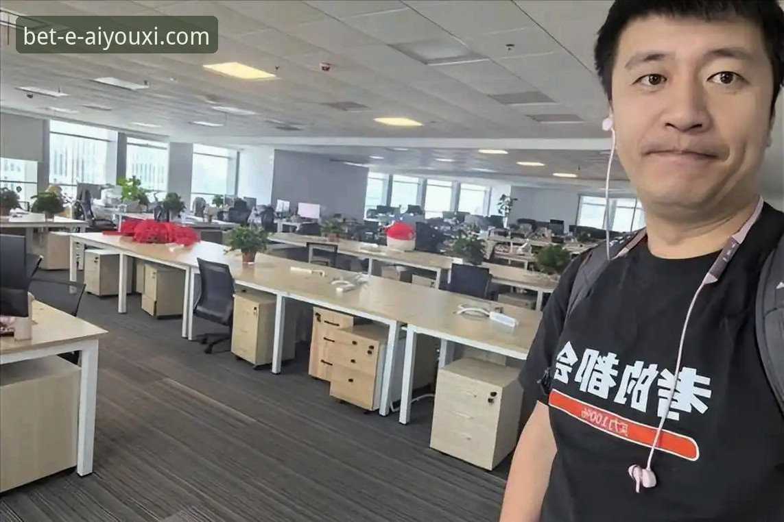 爱游戏体育平台可靠吗 3个关键维度解析布泽尔父子备战2026选秀的家族传承之路